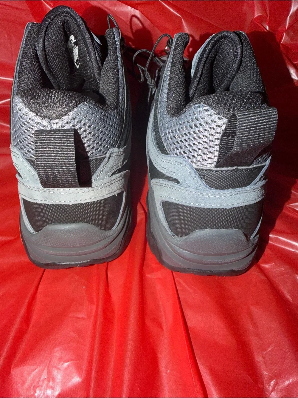 Hi-Tec Ravus Mid Men's Hiking Shoes Gray/Black US 9.5 Medium M RAVUS